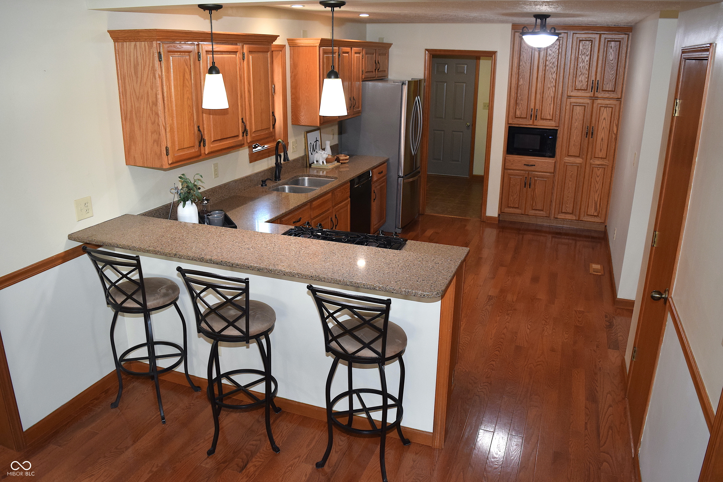 1065 Lakewood South Drive