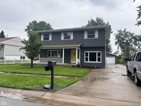 Photo of 815 Alden DR, Fortville, IN 46040 (MLS # 22119341)