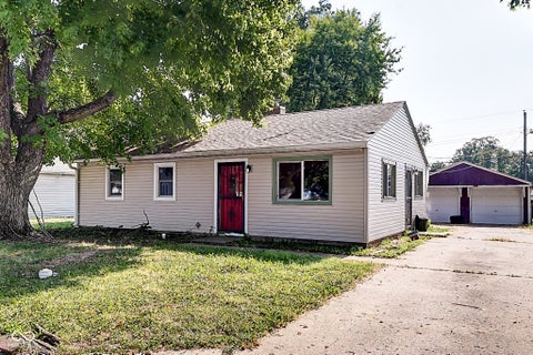 Photo of 3333 S Mooresville Road, Indianapolis, IN 46221 (MLS # 22125319)
