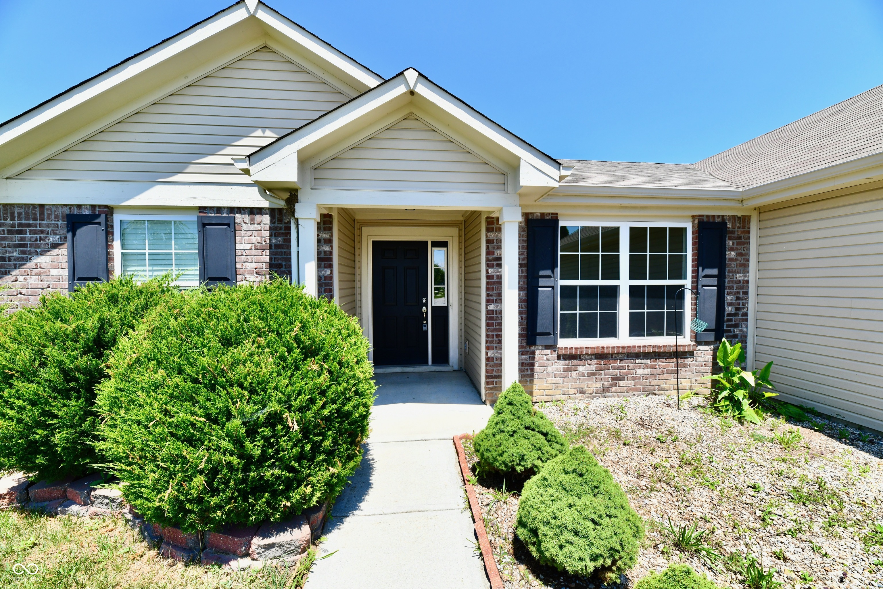 894 Rosewood Drive