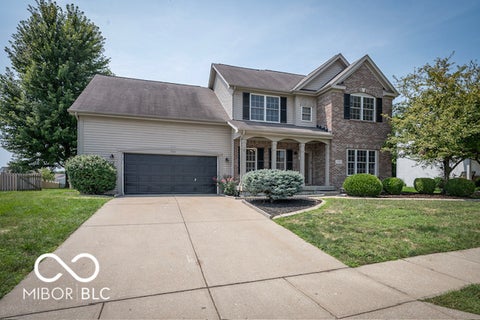 Photo of 1254 Red Dunes Run, Avon, IN 46123 (MLS # 22123753)