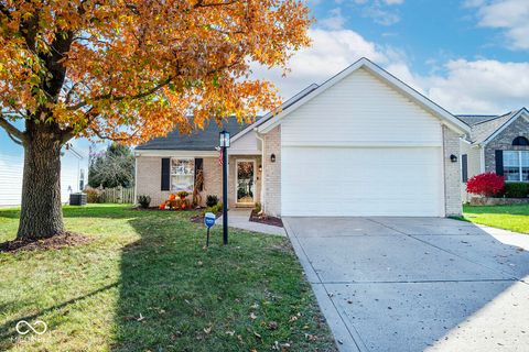 Photo of 12337 River Valley Drive, Fishers, IN 46037 (MLS # 22073083)