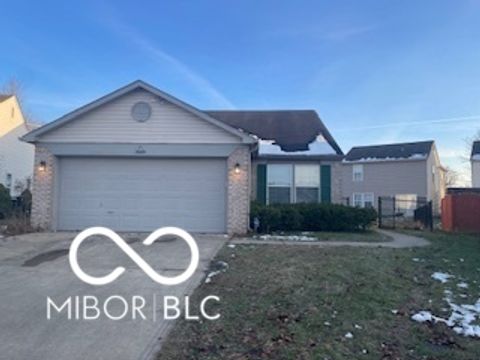 Photo of 10959 Bellflower Court, Indianapolis, IN 46235 (MLS # 22085985)