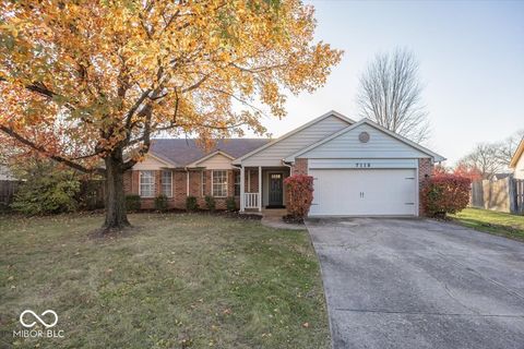 Photo of 7118 White Oak Trail, Indianapolis, IN 46236 (MLS # 22054511)