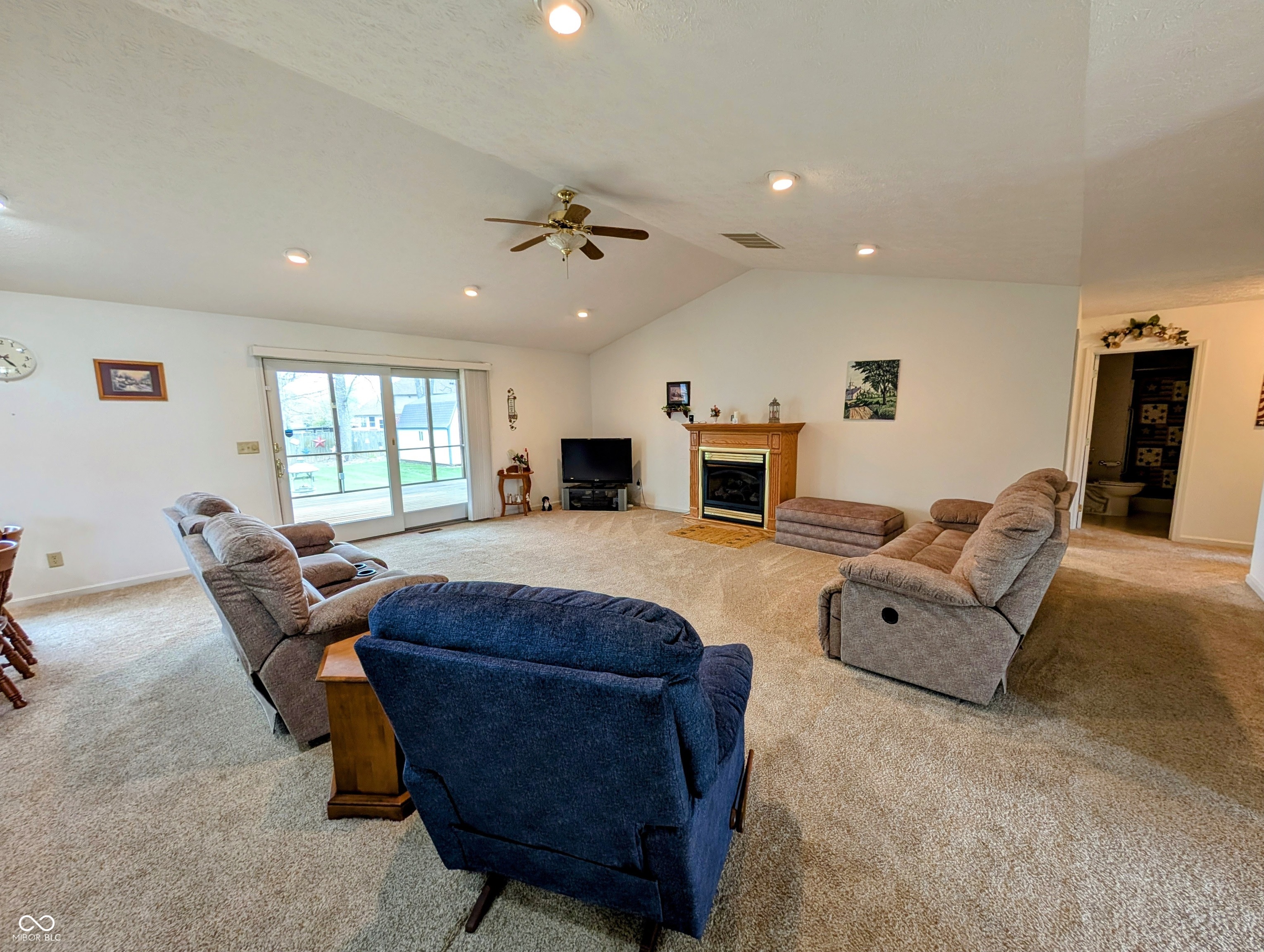 2515 Woods Edge Drive