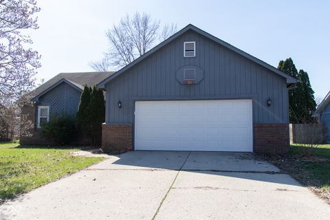 Photo of 6925 Burmaster Court, Indianapolis, IN 46214 (MLS # 22089094)