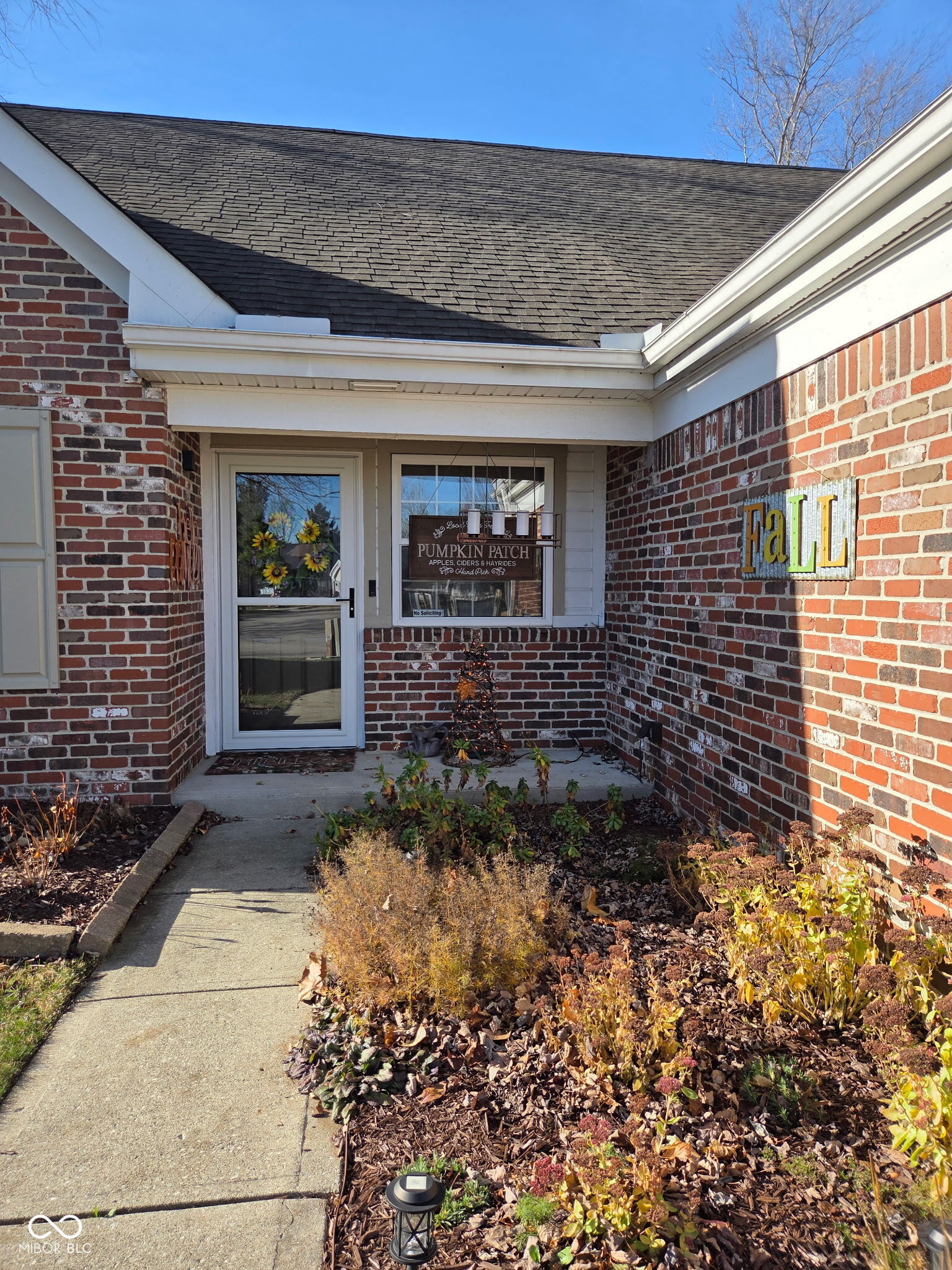 7721 Hollow Ridge Circle