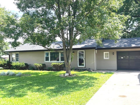 Photo of 1919 Spang Avenue, Terre Haute, IN 47805 (MLS # 22112359)