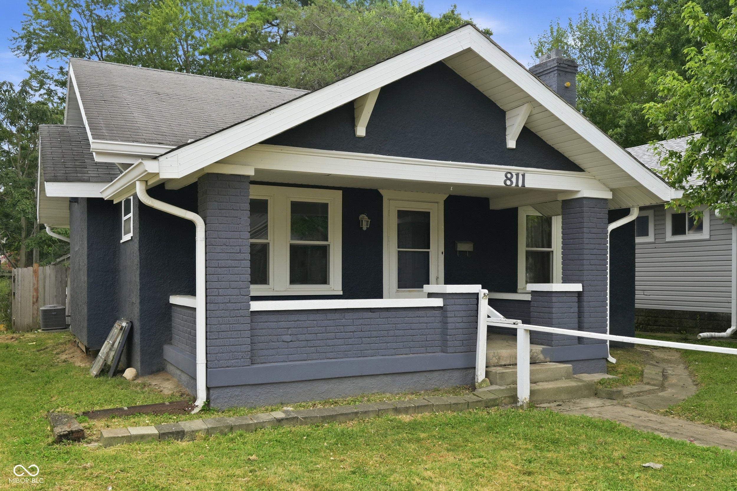 811 N Denny Street