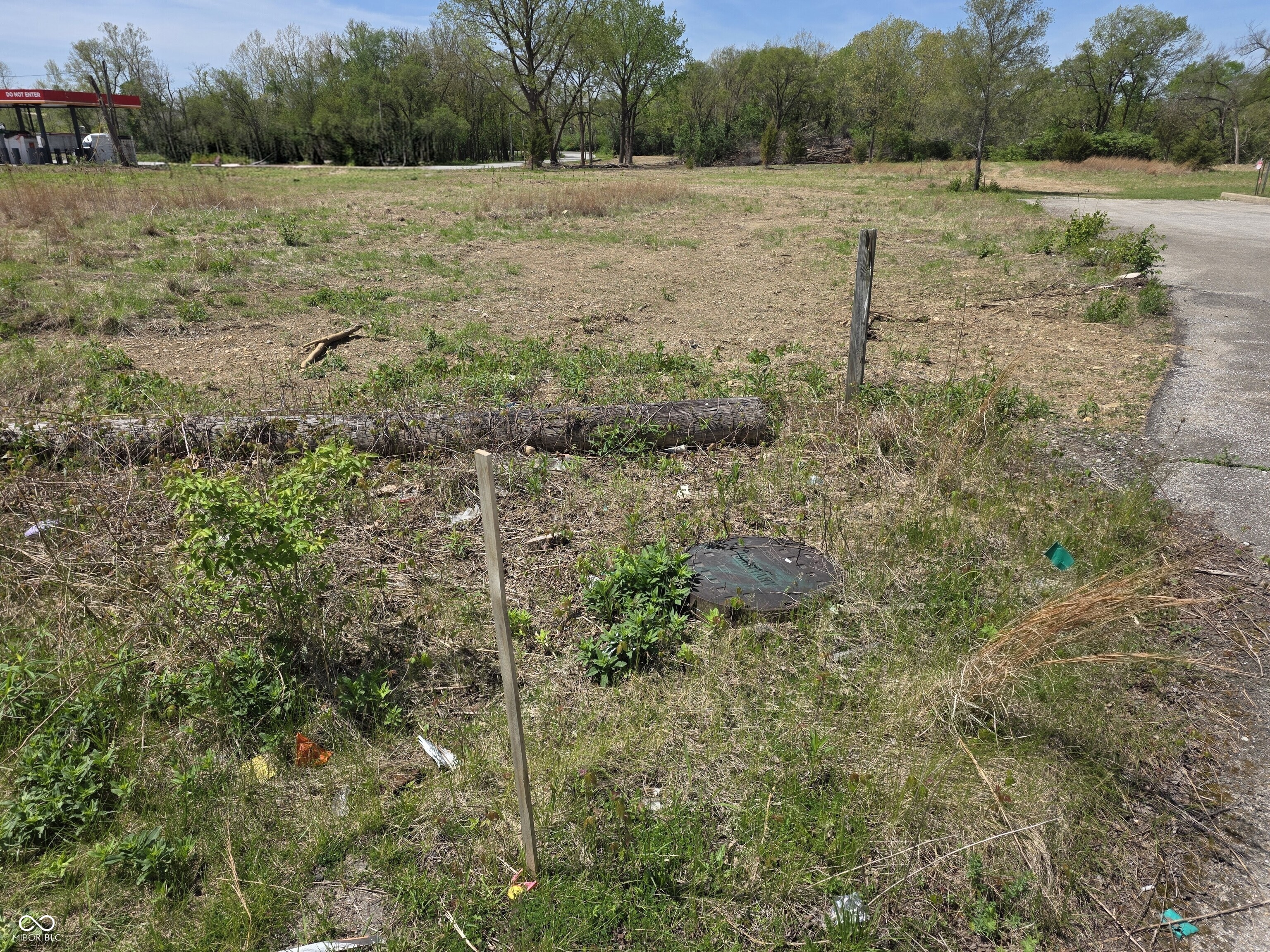 1007 N Riley Highway