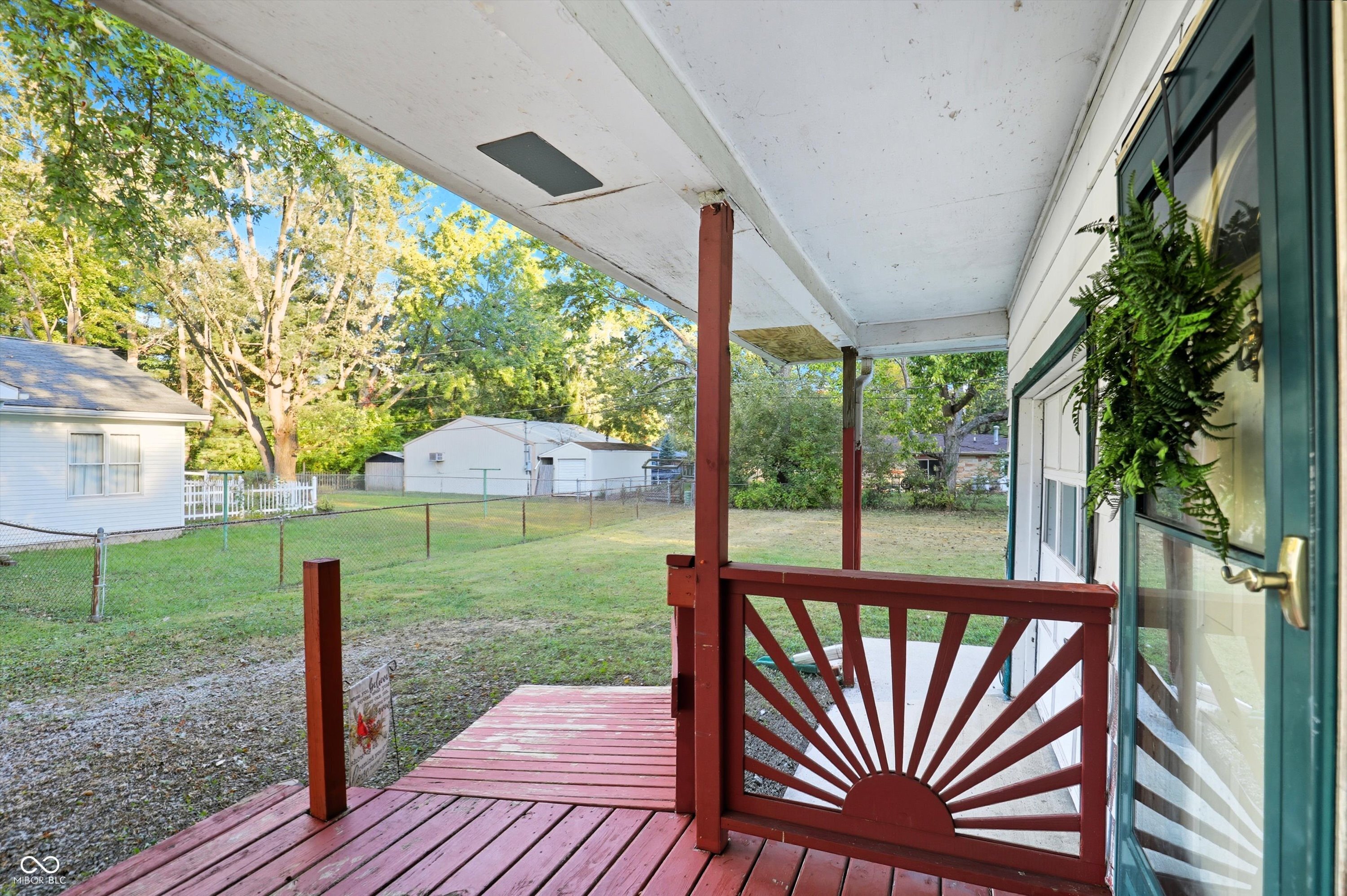 614 Hillcrest Drive