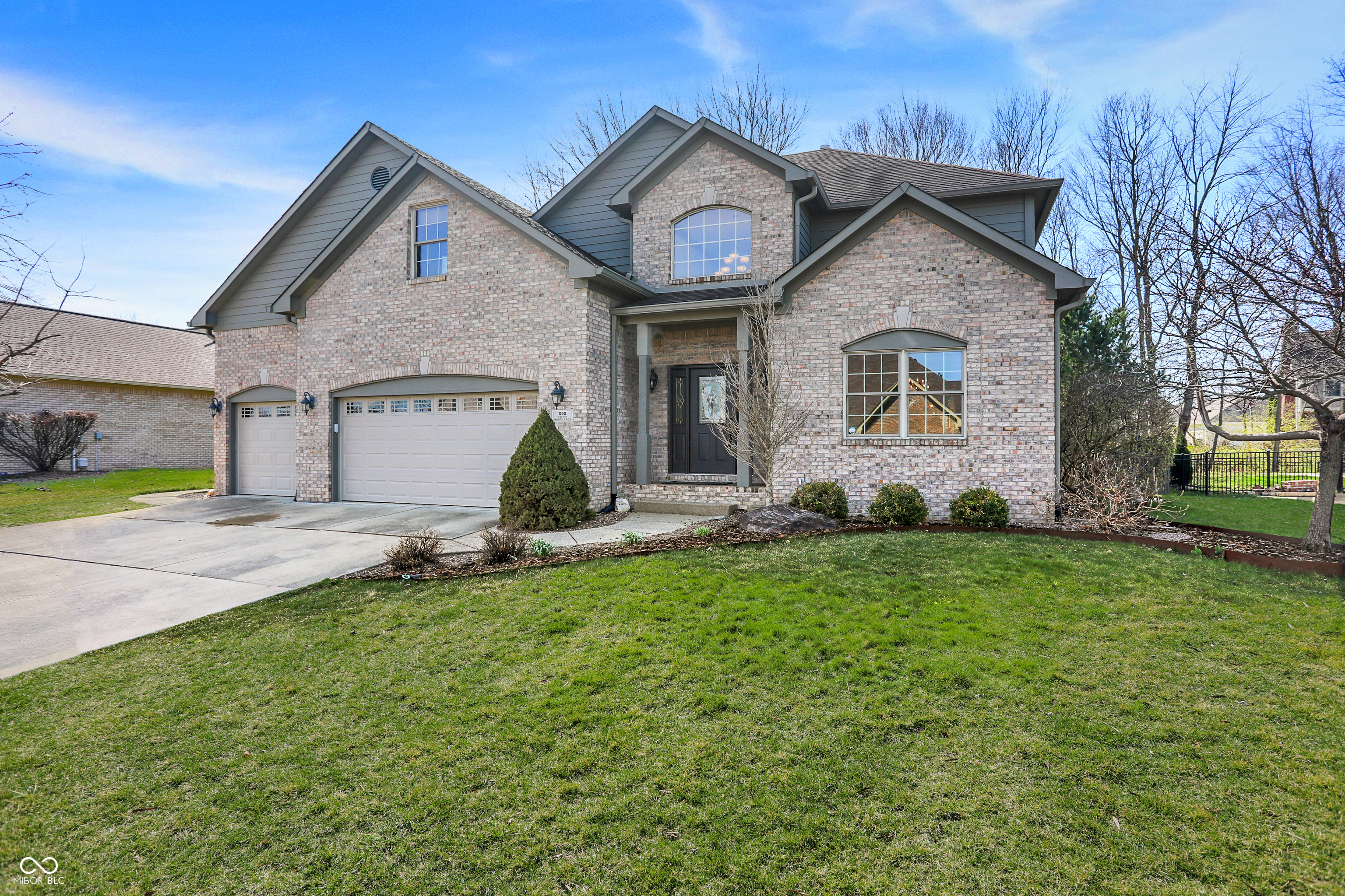 545 Walnut Woods Drive