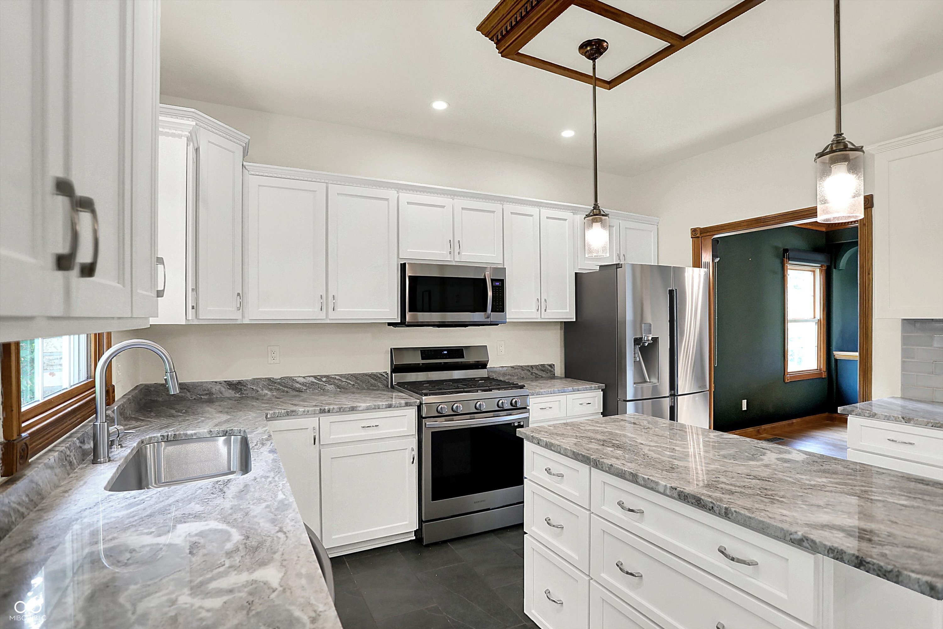 545 Walnut Woods Drive