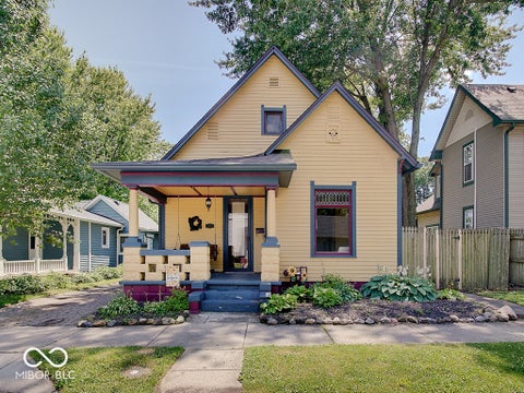 Photo of 1297 Wayne Street, Noblesville, IN 46060 (MLS # 22107642)