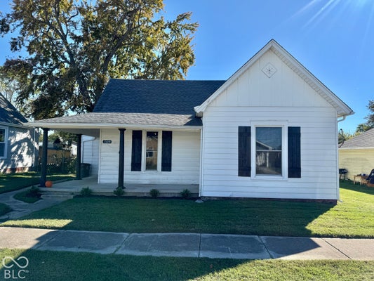 709 W LAUREL ST, SEYMOUR, IN 47274 - Image 0502f2f6cedbff0fa91c432fcd1b0961/3516362407