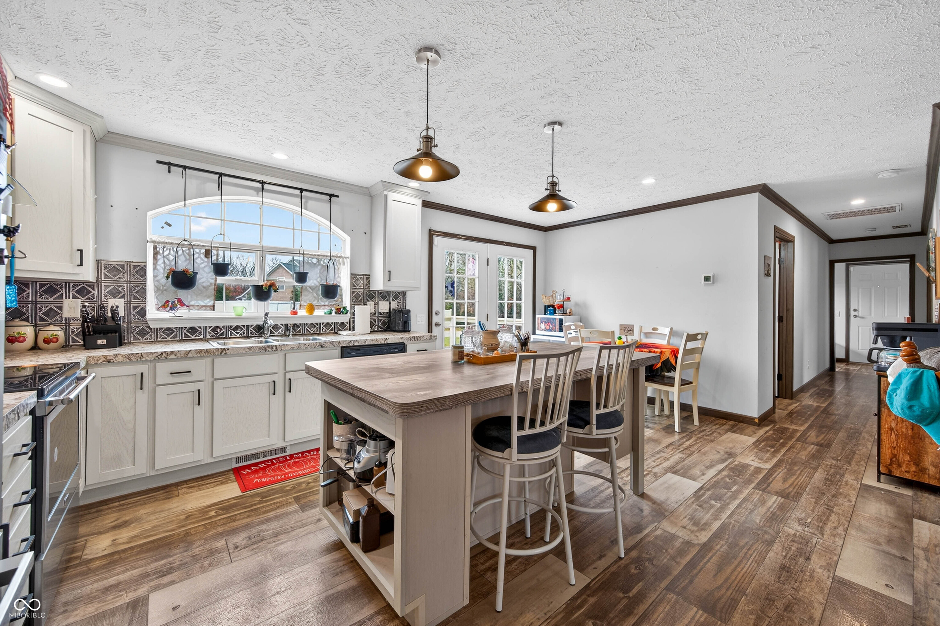 785 W Cedar Bluff Road