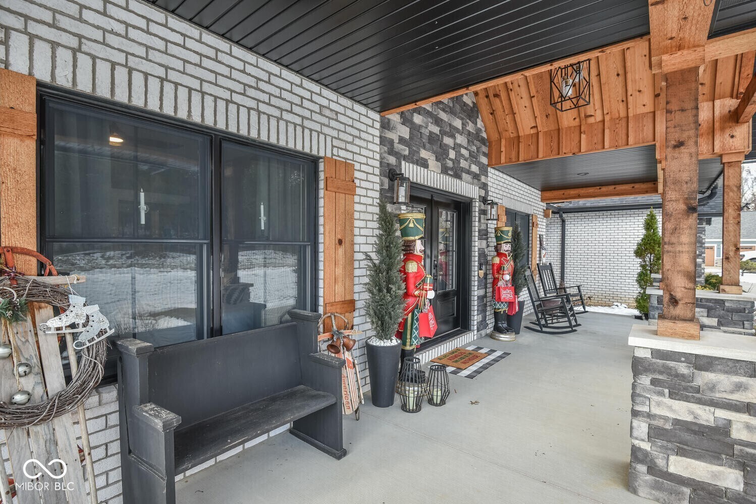 9218 S Foggy Ridge Lane