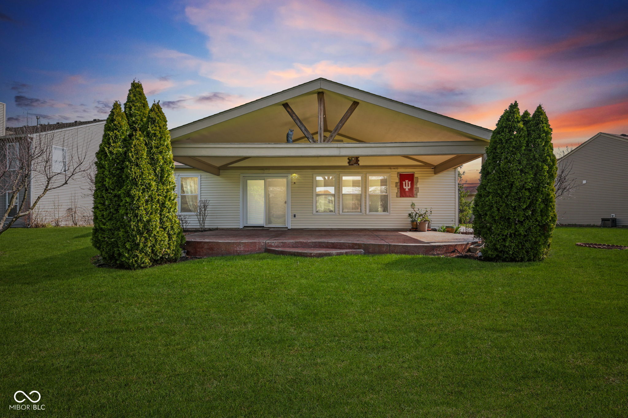 10275 Memorial Knoll Drive