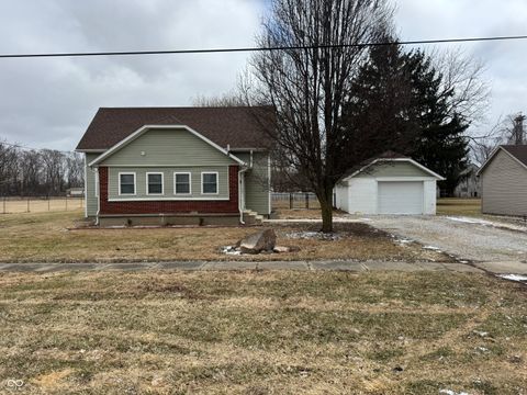 305 N Market Street Waynetown IN 47990