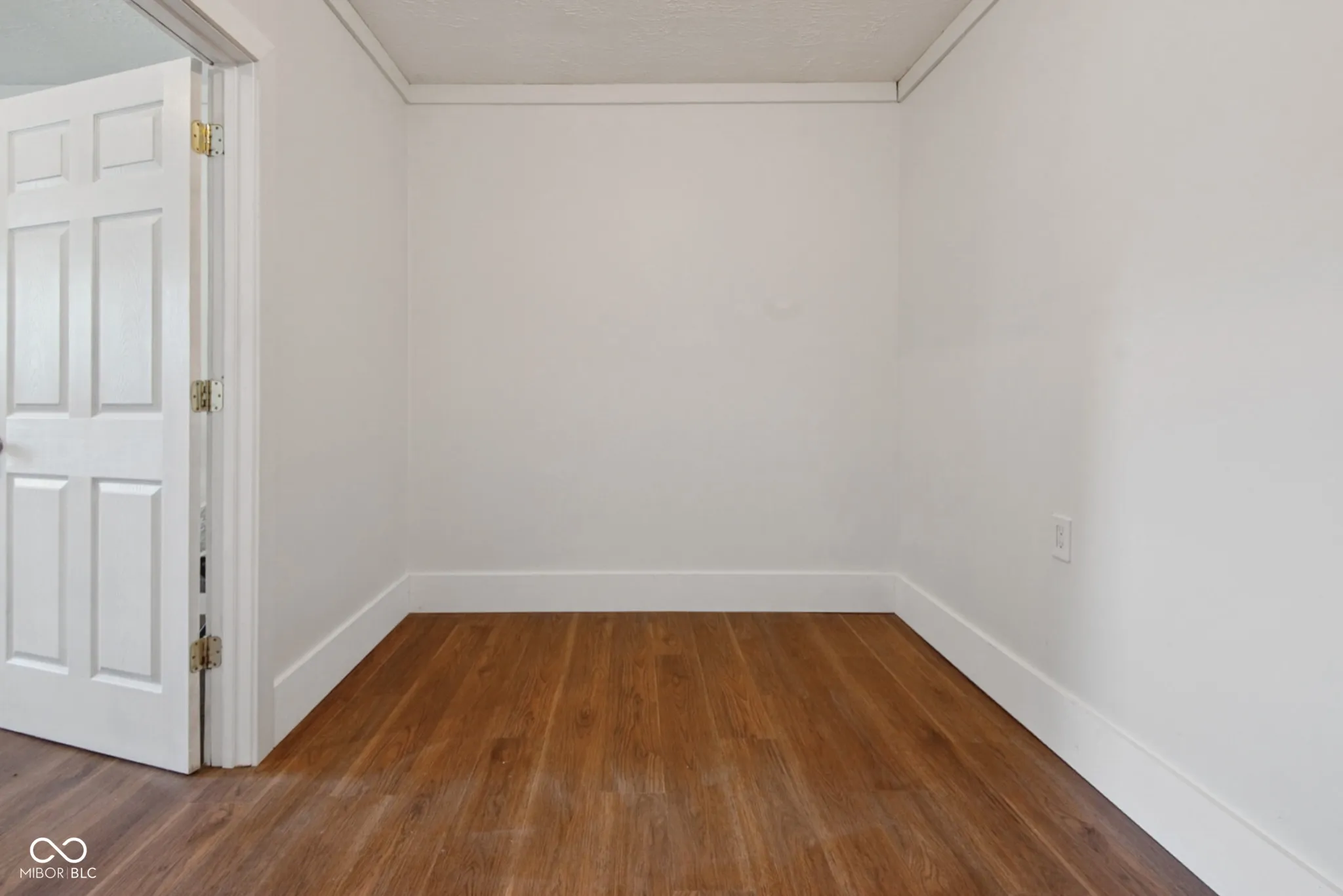 Hope, Indiana 47246, United States, 4 Bedrooms Bedrooms, ,1 BathroomBathrooms,Residential,Active,209014