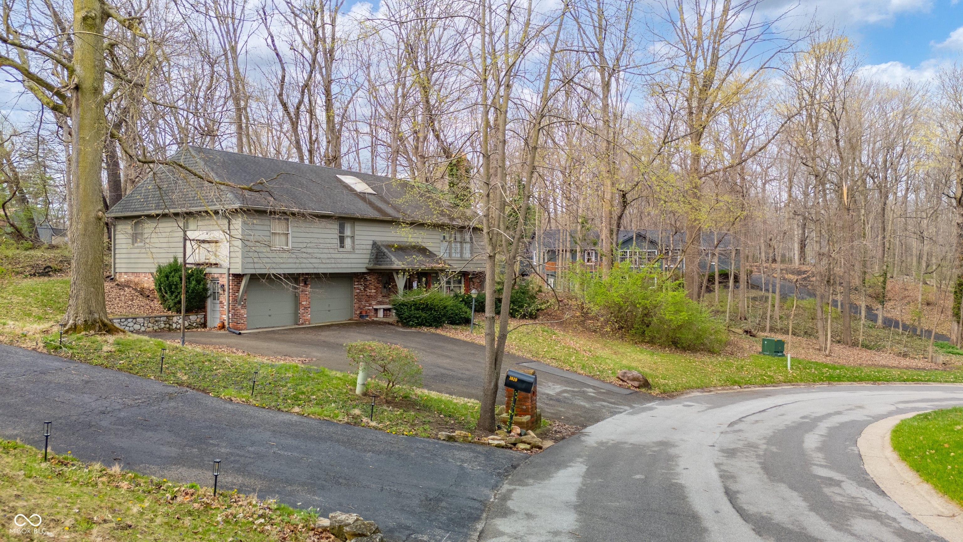 3830 Springfield Overlook Street