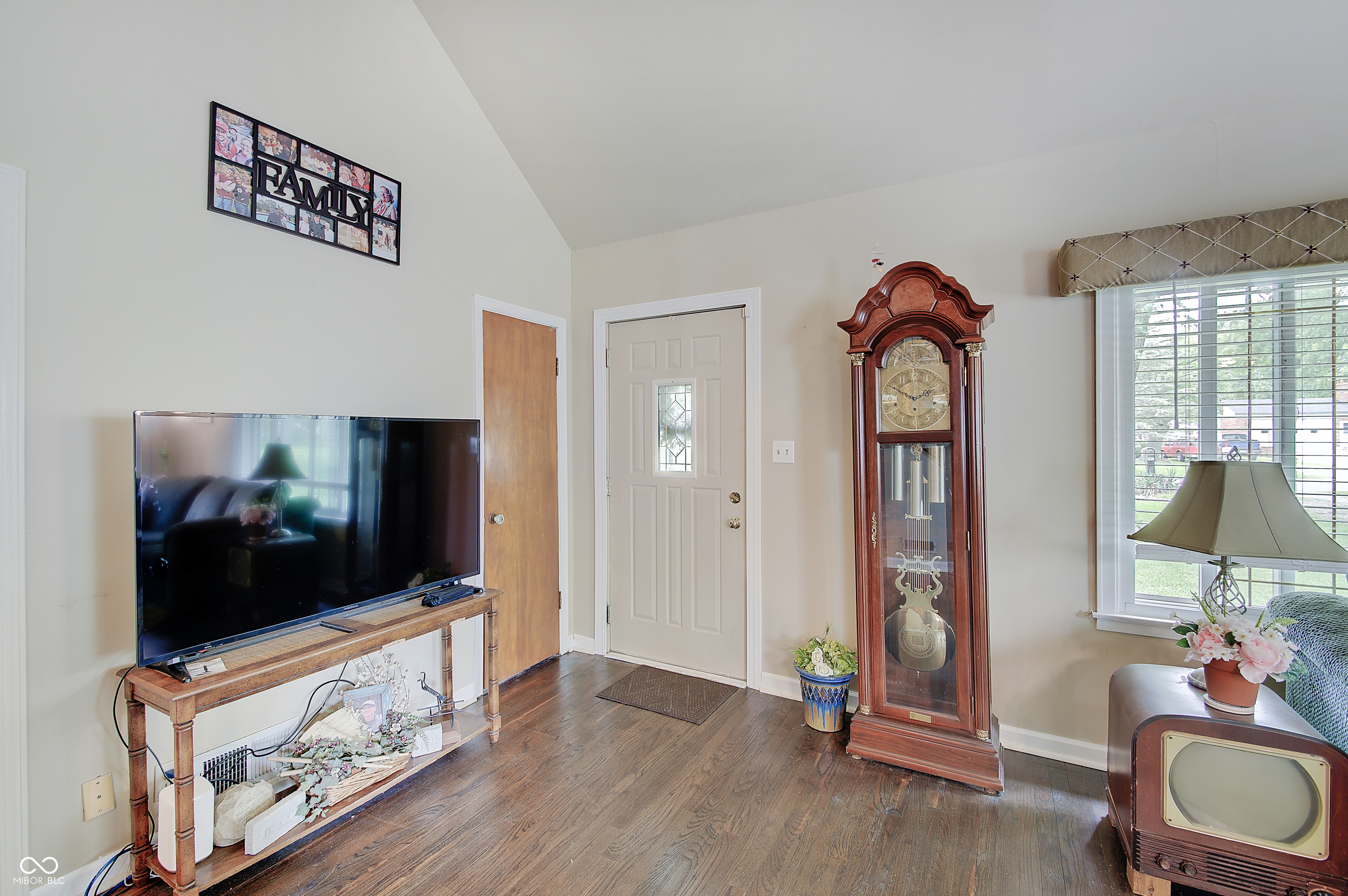 6107 Homestead Drive