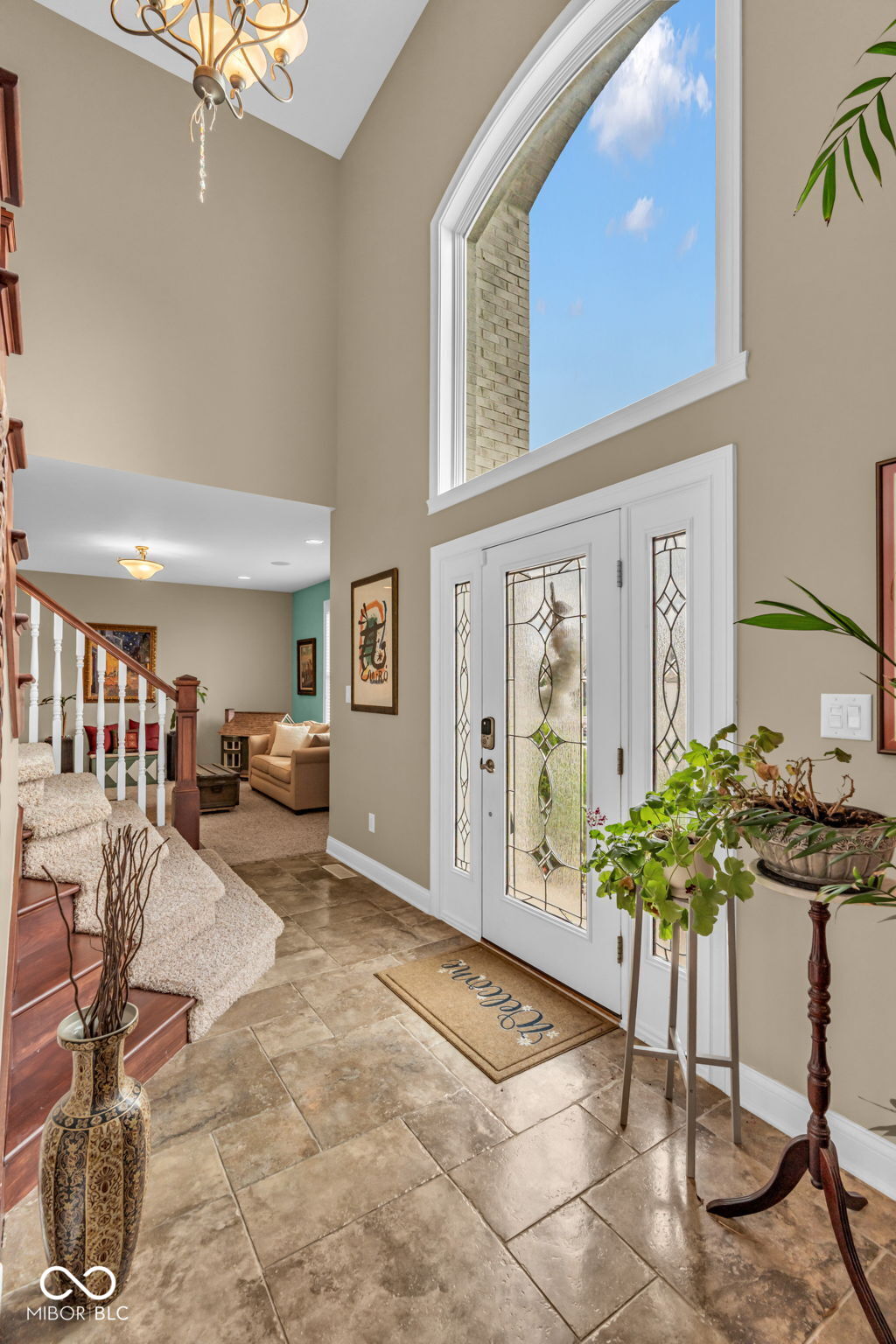 1008 Red Oak Drive