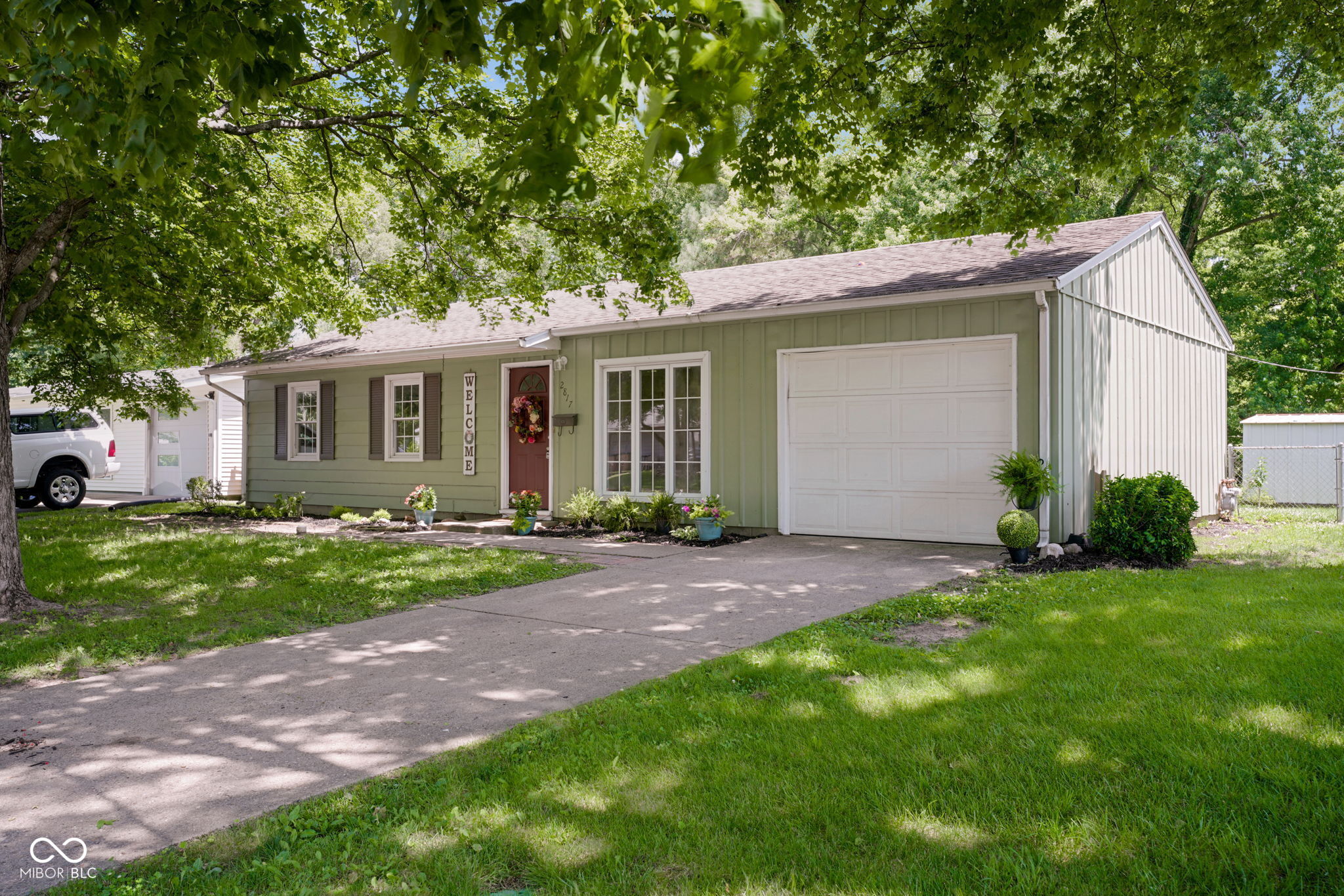 2817 Streamside Drive