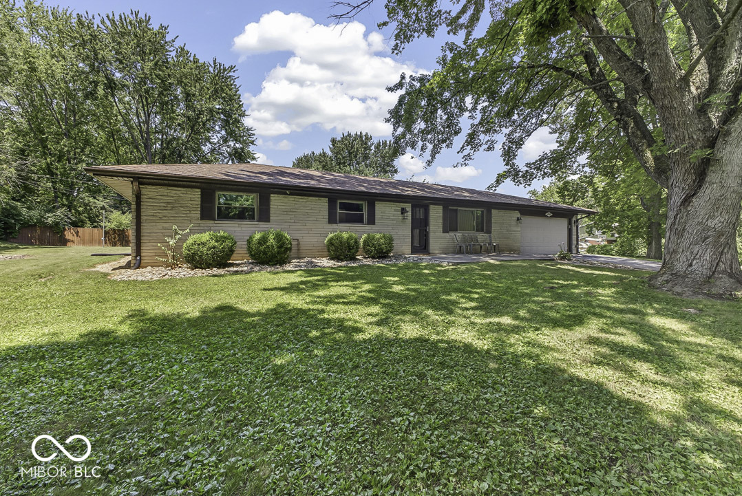 6312 E Roselyn Drive