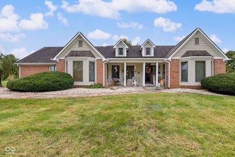 Photo of 3681 E Vernon Drive, Mooresville, IN 46158 (MLS # 22069134)