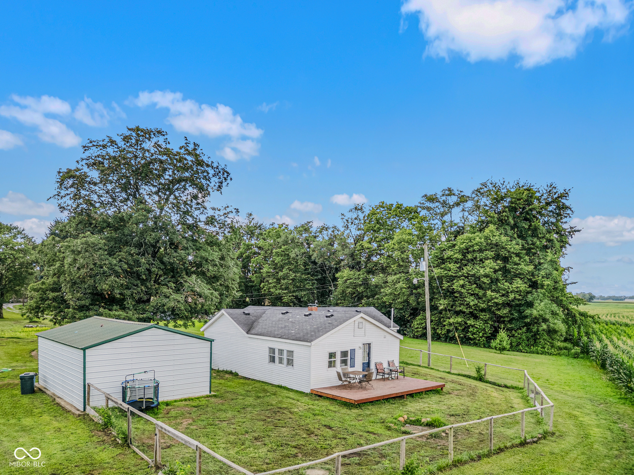 5653 S Jonesville