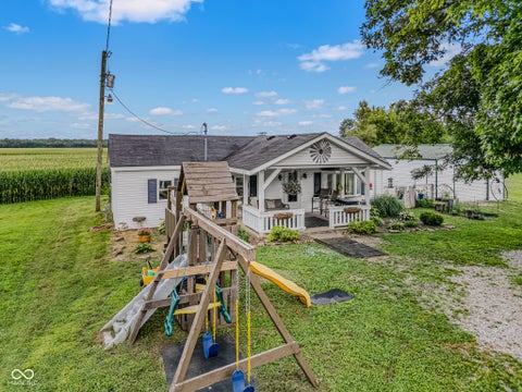 Photo of 5653 S Jonesville RD, Columbus, IN 47201 (MLS # 22112912)