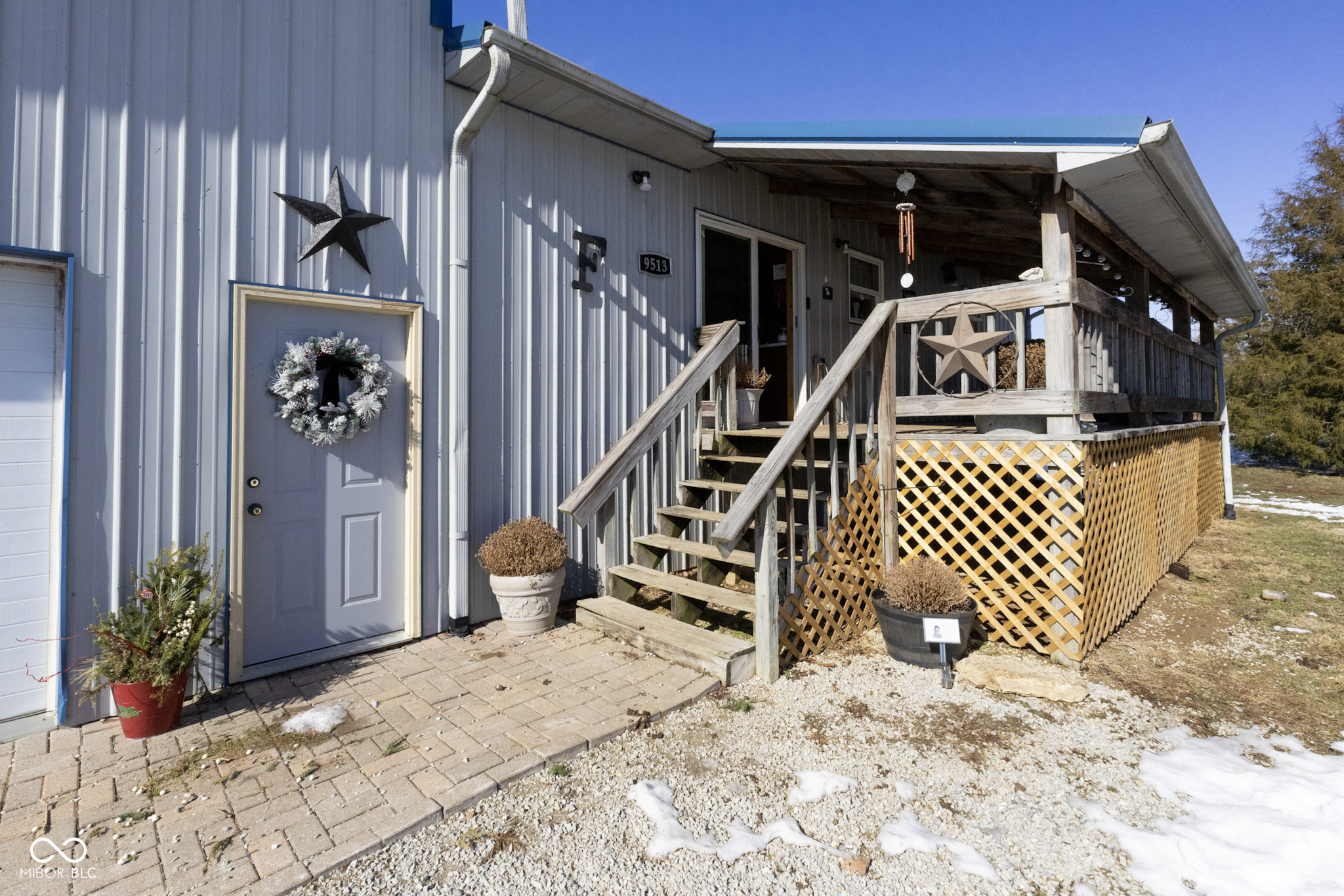 9513 S County Road 100 W