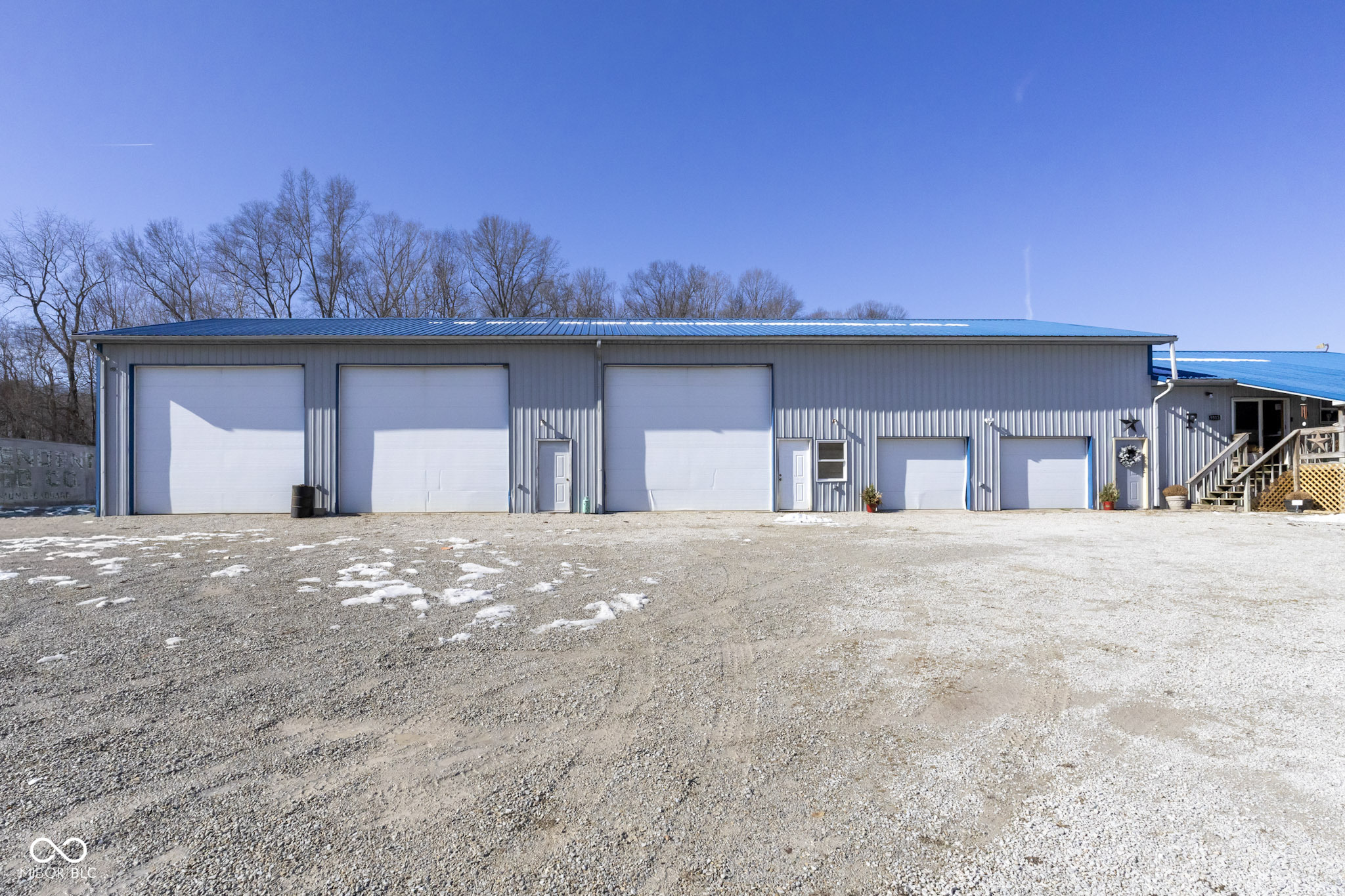 9513 S County Road 100 W