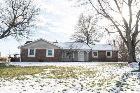 Photo of 3695 W 100 N, Greenfield, IN 46140 (MLS # 22077002)