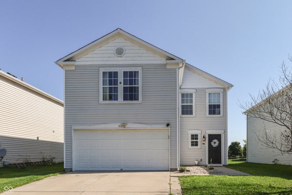 910 HIGHPOINTE BLVD, SHELBYVILLE, IN 46176 - Image 0685fb4e2525d0b353b01a7eef1027cc/2176218011