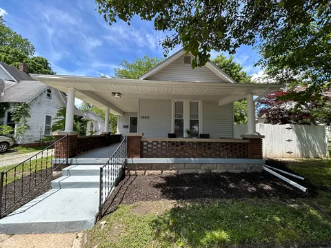 1440 Sycamore Street, Columbus, IN 47201 - MLS#: 22040841