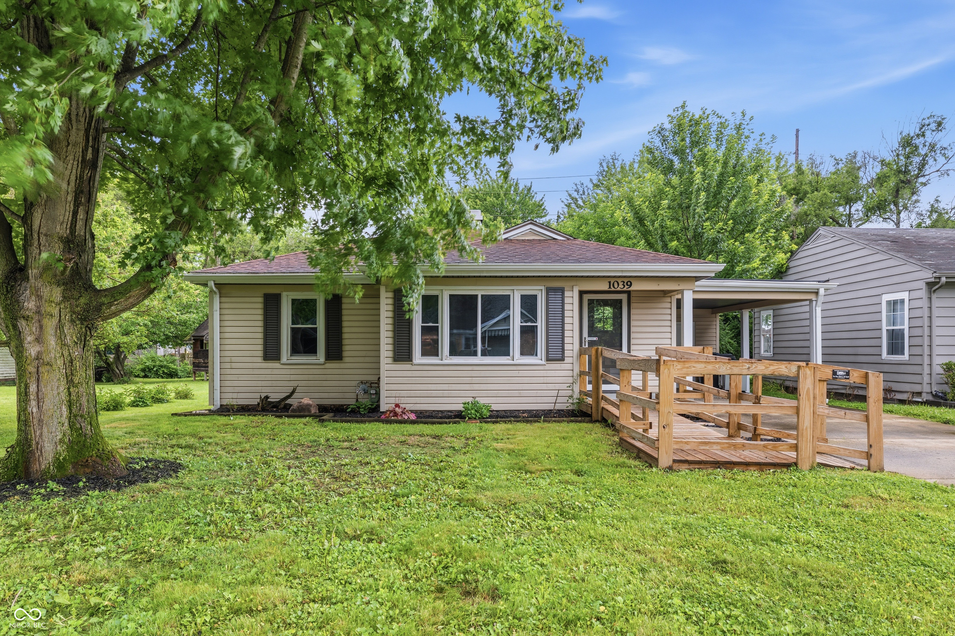 Photo 1 of 25 — 1039 Fairfax Street, Anderson, IN 46012