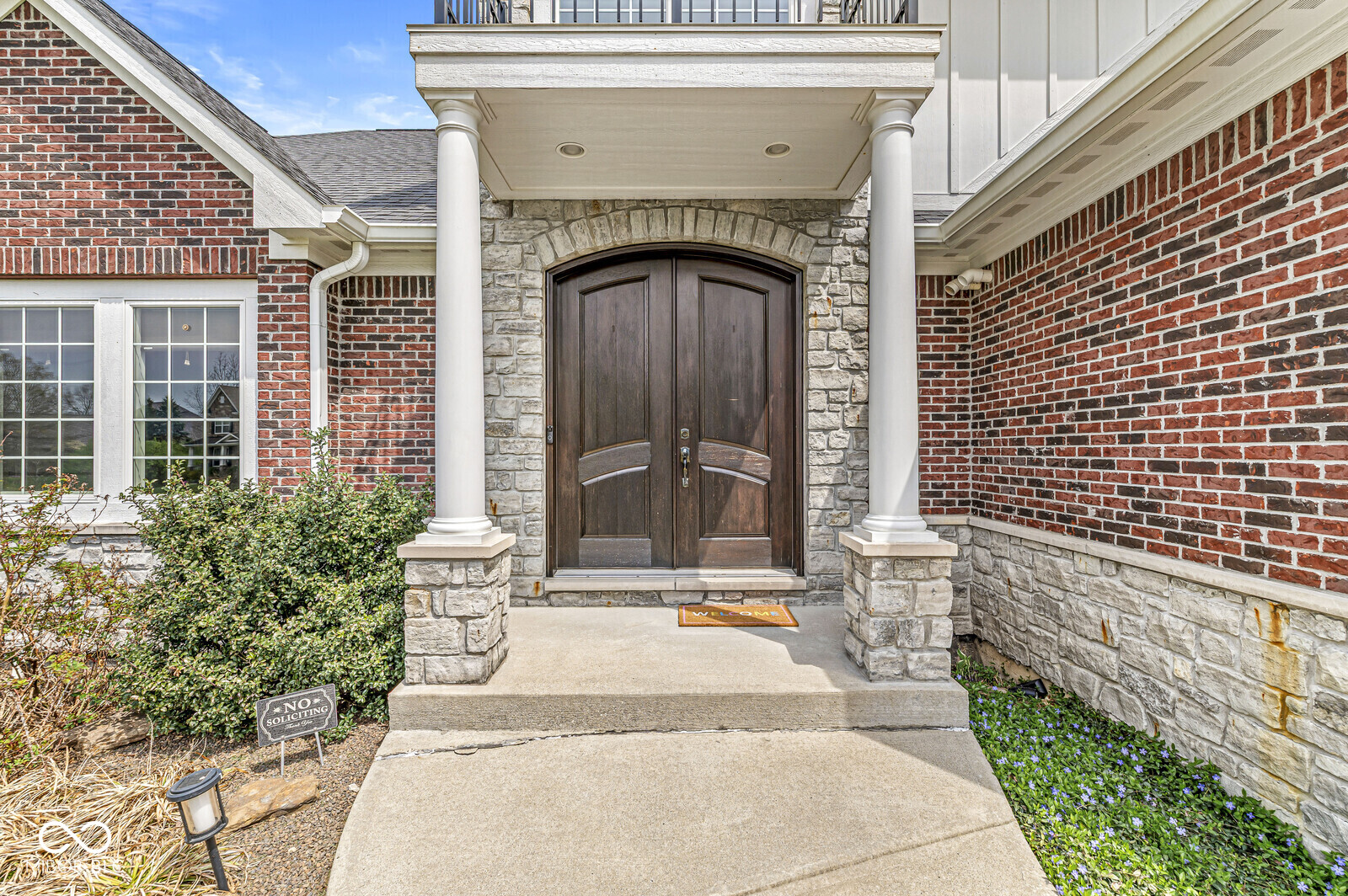 621 Foxboro Drive