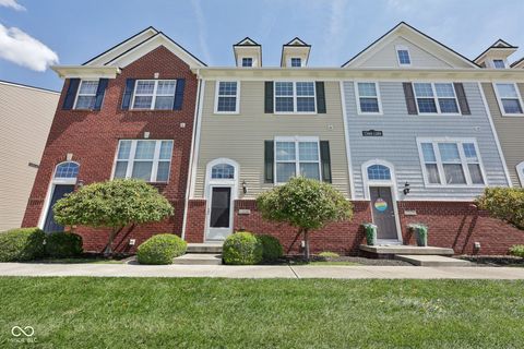 Photo of 12680 Tamworth Drive, Fishers, IN 46037 (MLS # 22060998)