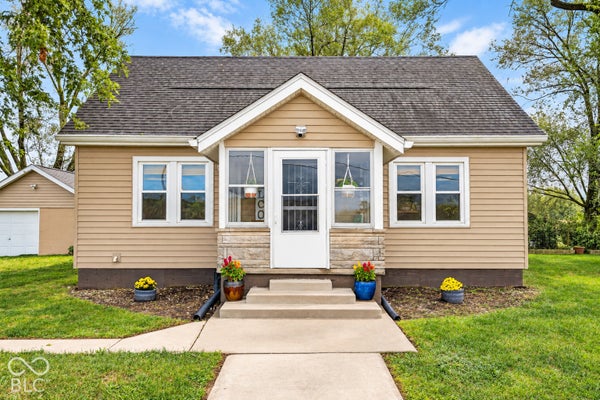 7303 E 400 S, COLUMBUS, IN 47203 - Image 06c8dce5a703611f6a4fa8cabb329fee/1972220227