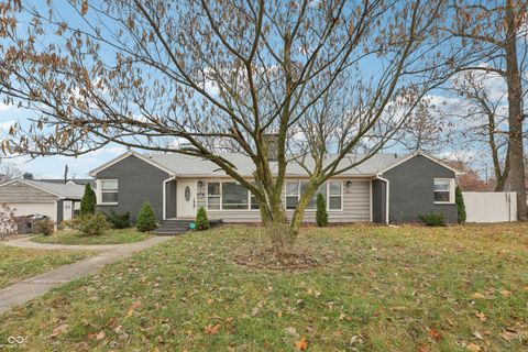 Photo of 3801 Denwood Drive, Indianapolis, IN 46226 (MLS # 22074591)