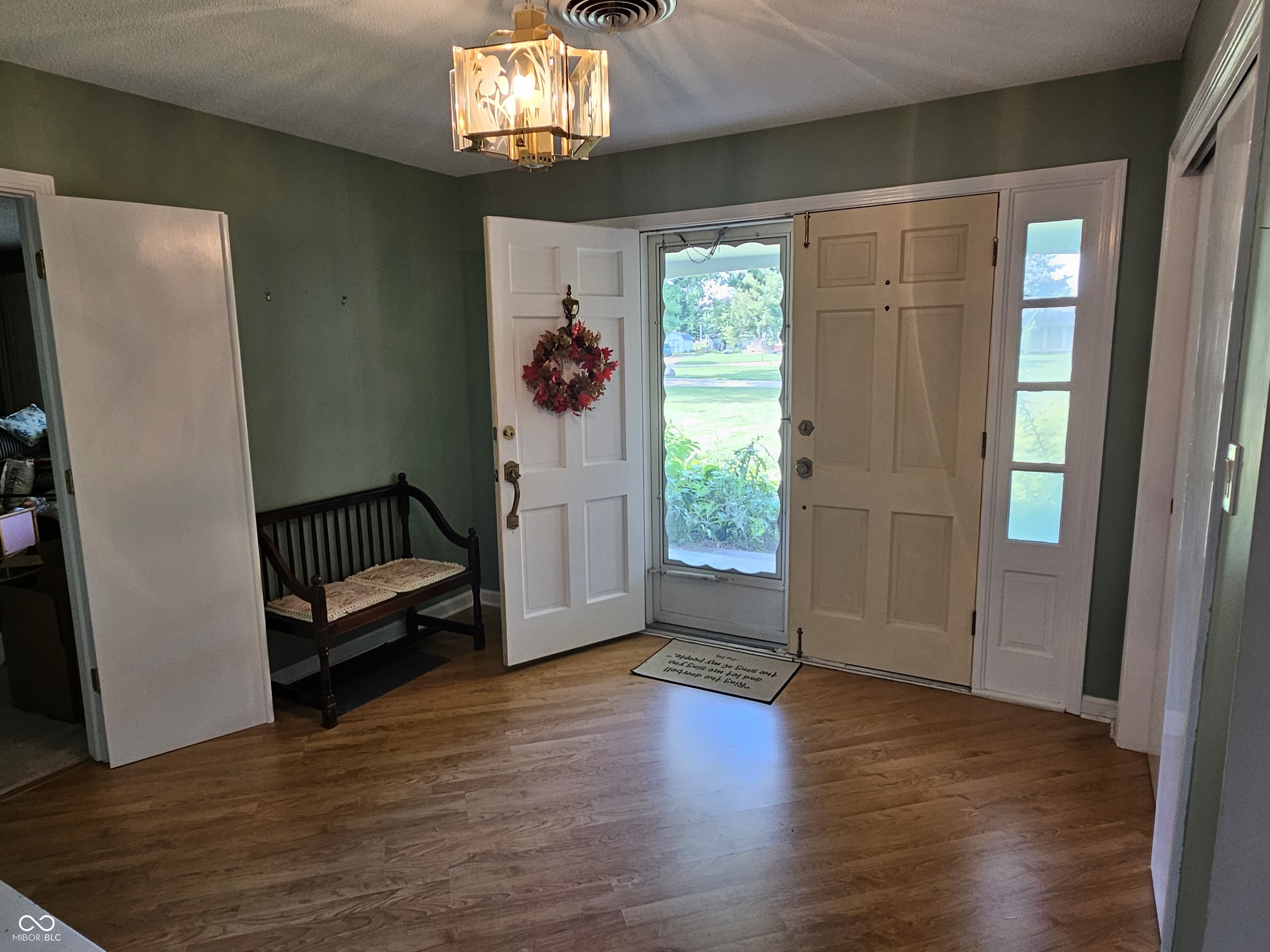 3135 South Drive