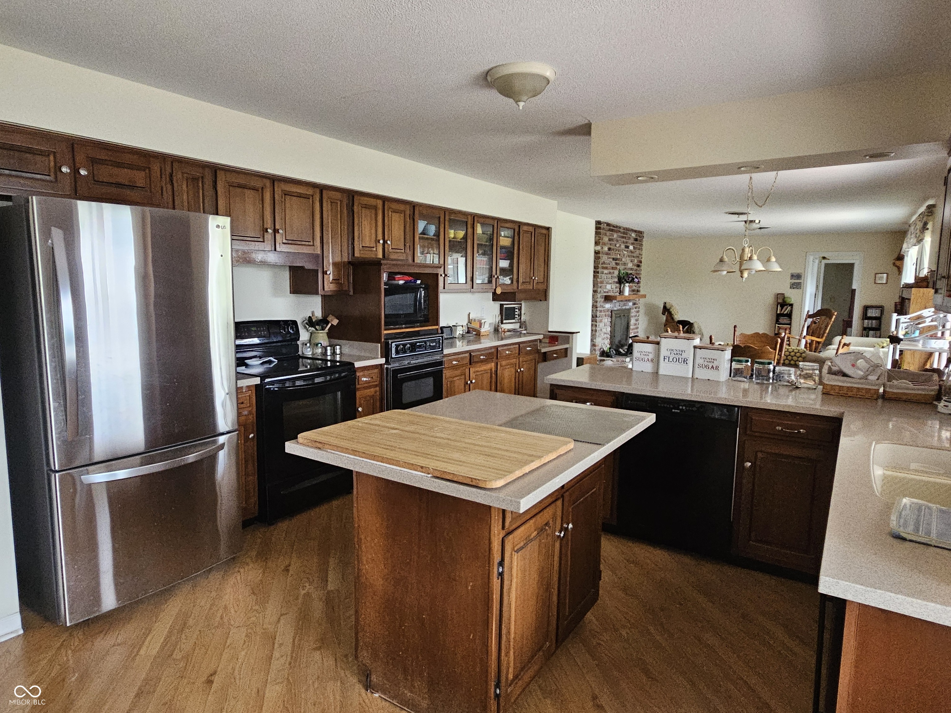 3135 South Drive