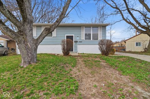 Photo of 3820 N Lawndale Avenue, Indianapolis, IN 46254 (MLS # 22088742)