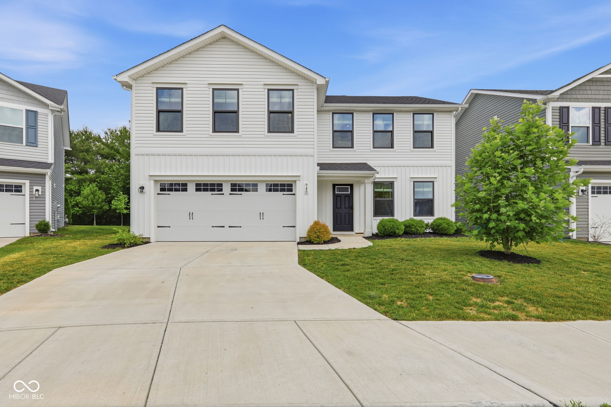 940 Red Hills Court