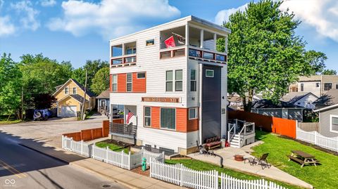 Photo of 806 Shelby Street, Indianapolis, IN 46203 (MLS # 22101704)