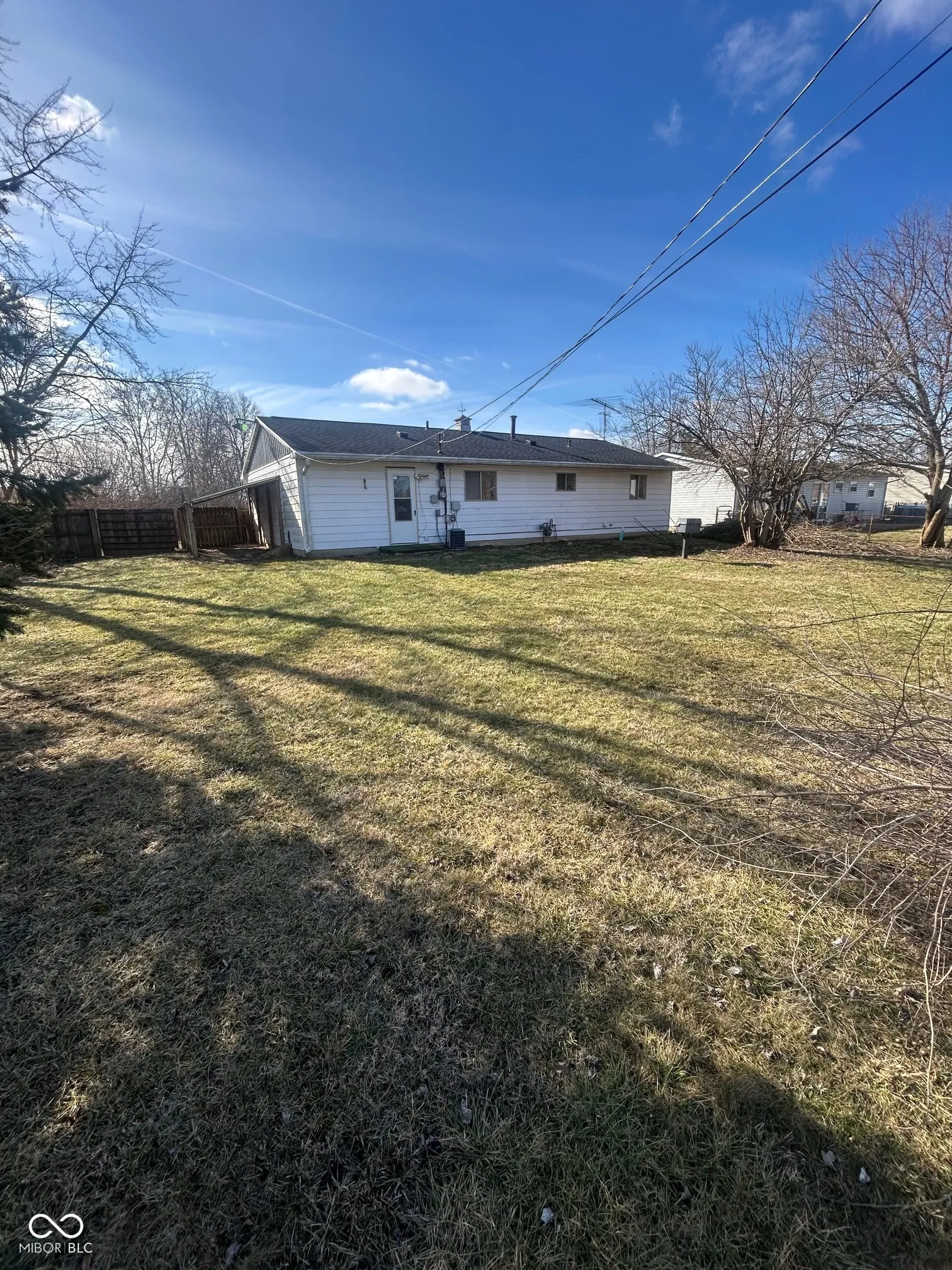 Muncie, Indiana 47302, United States, 3 Bedrooms Bedrooms, ,1 BathroomBathrooms,Residential,Pending,9258