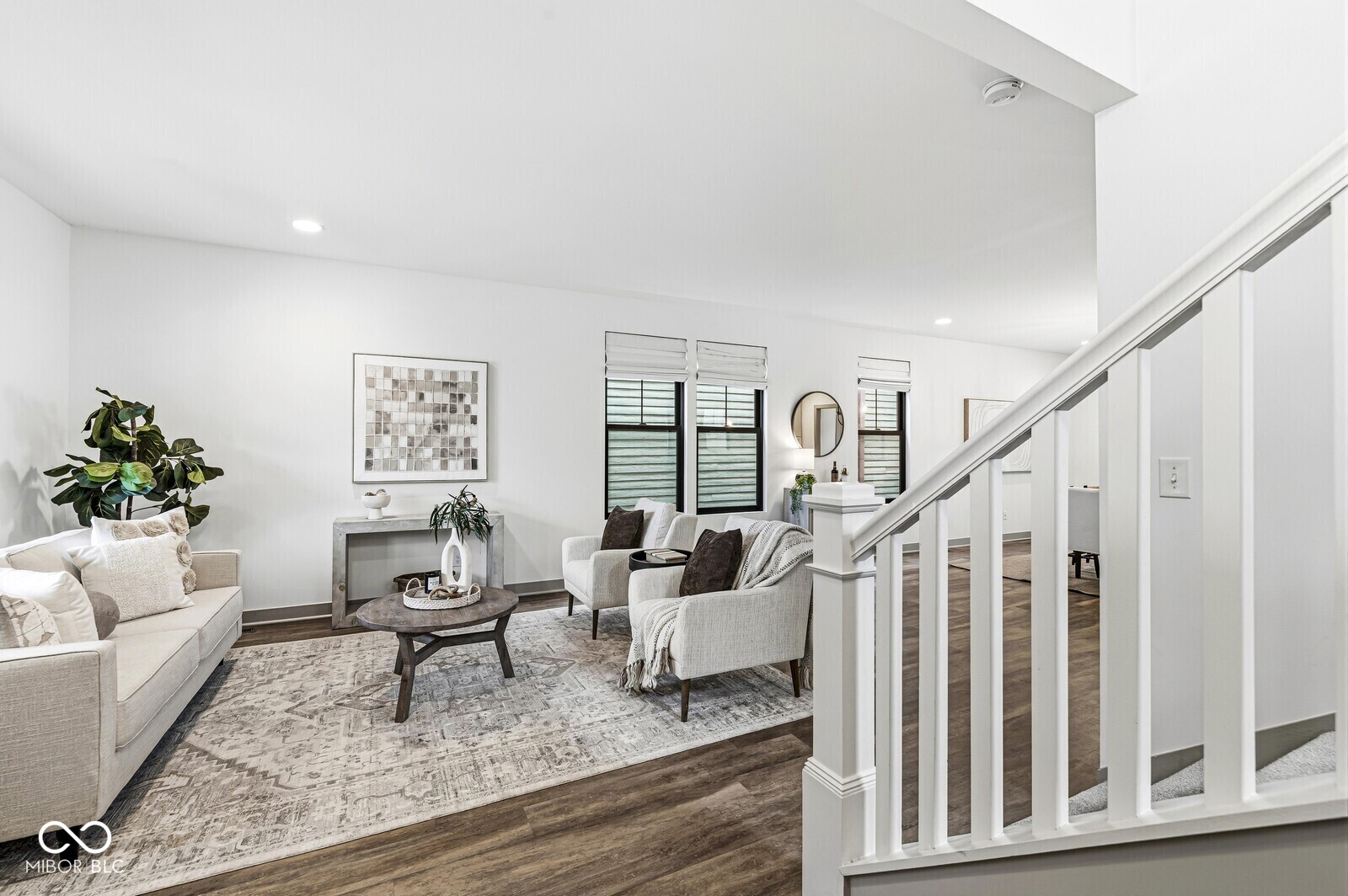 1214 E New York Street