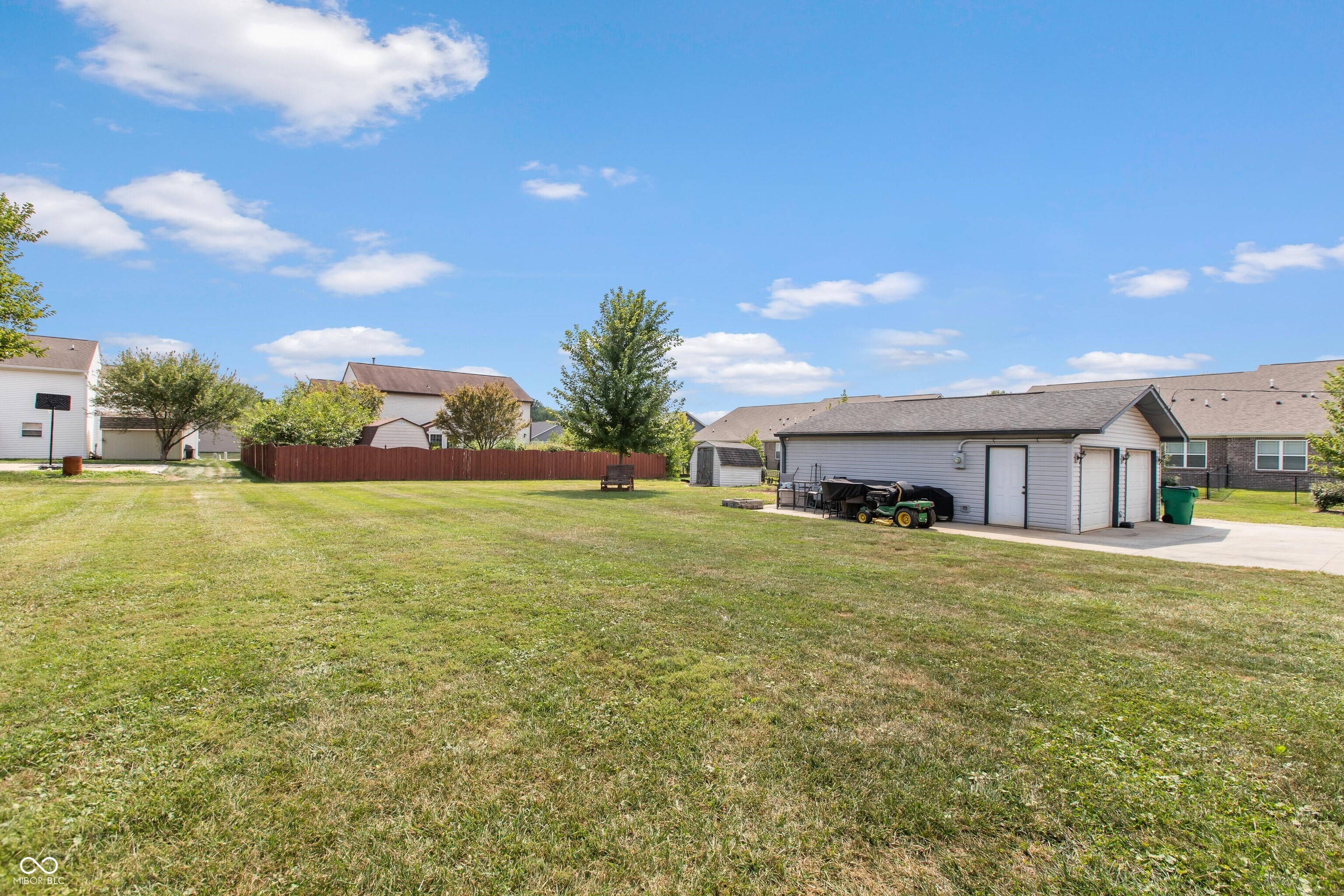 8317 E County Road 100 N
